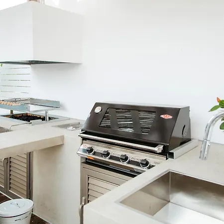 Island Seaside 别墅 帕拉利米尼