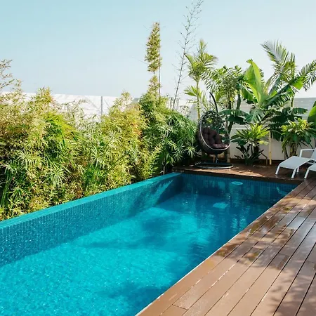Island Seaside Villa Paralimni